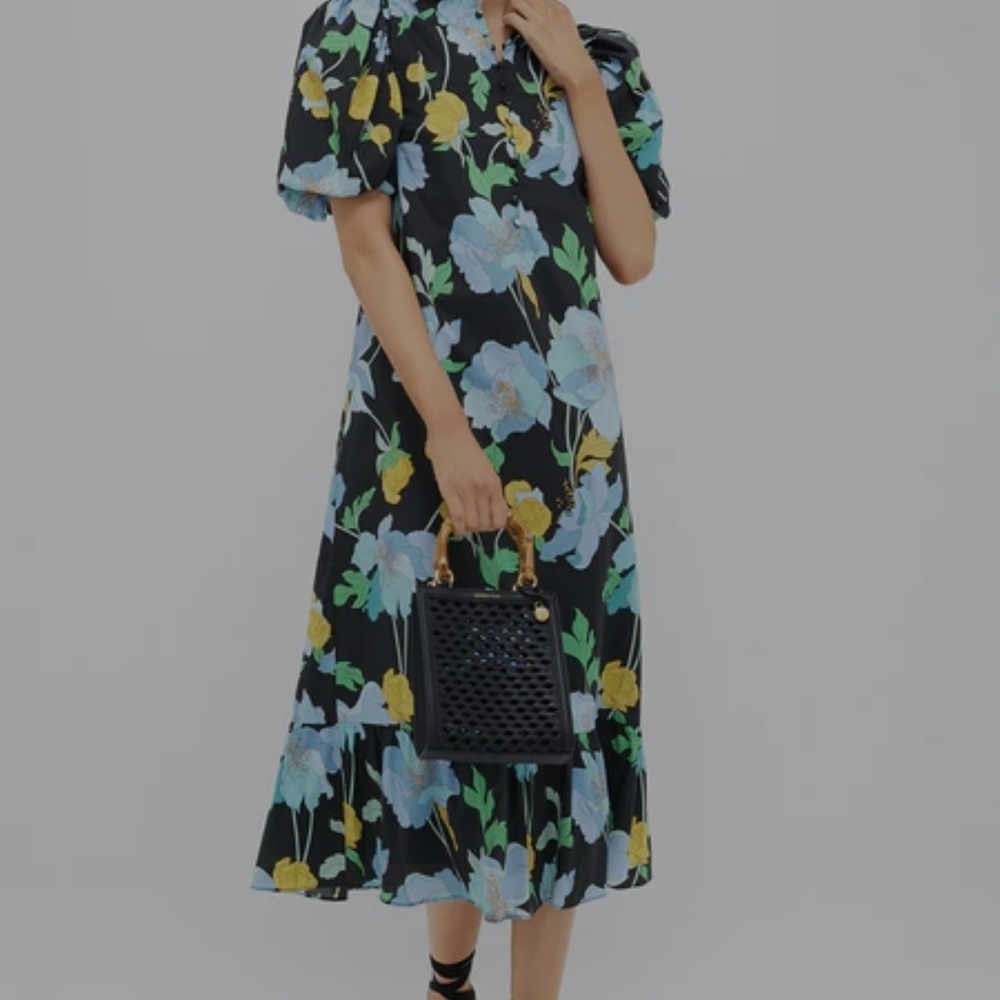 Chic Floral Midi Dress with Puff Sleeves
